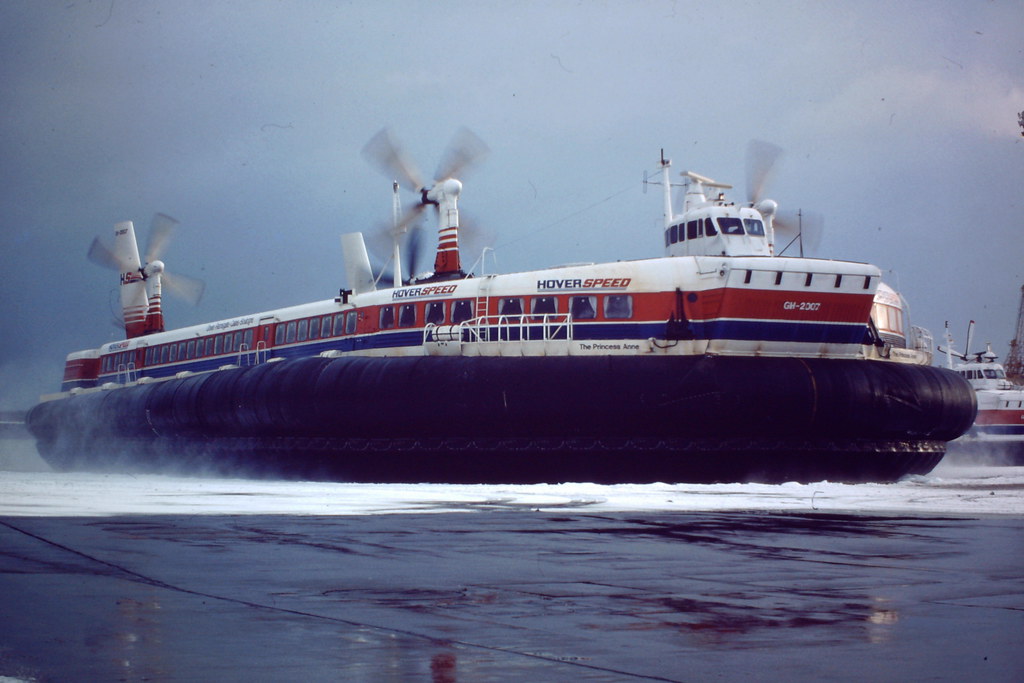 Hovercraft at San Francisco Airport in 1965